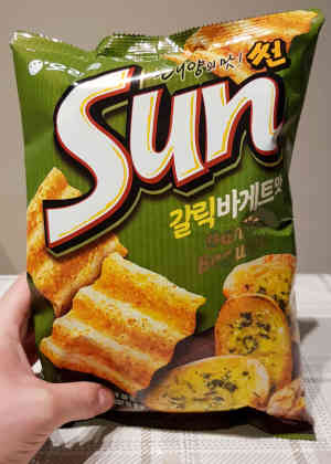 Sun Chip garlic baguette chips